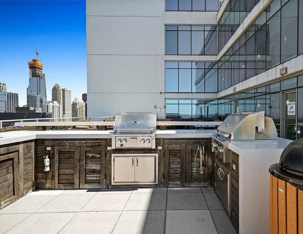 303 West Ohio Street Chicago IL 60654