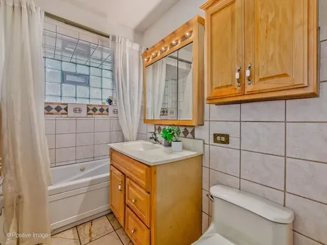 1025 Longaker Road Northbrook IL 60062