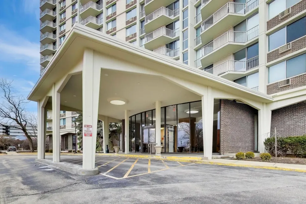 40 North Tower Road Oak Brook IL 60523