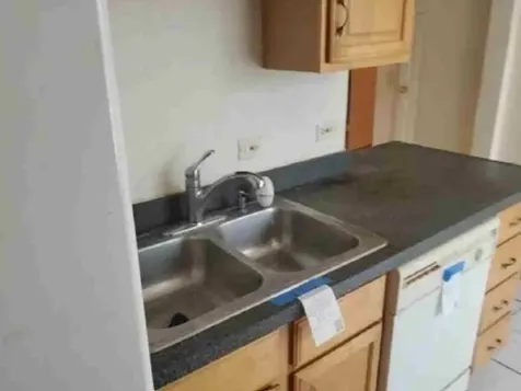 7123 North Damen Avenue Chicago IL 60645