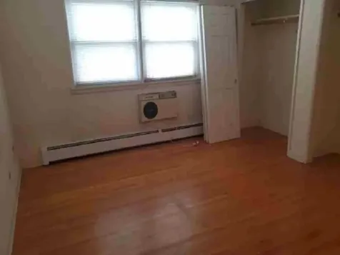 7123 North Damen Avenue Chicago IL 60645