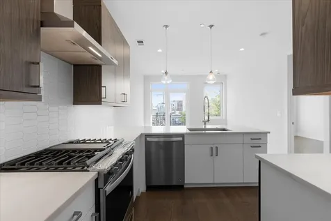2217 West Madison Street Chicago IL 60612