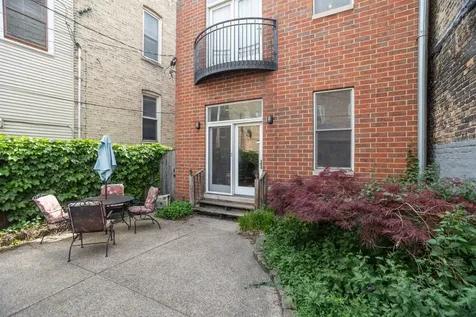 2007 North Oakley Avenue Chicago IL 60647