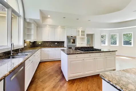 148 North Ahwahnee Road Lake Forest IL 60045