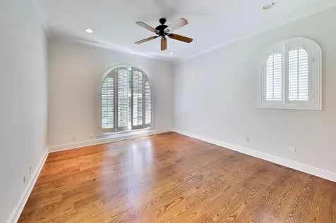 148 North Ahwahnee Road Lake Forest IL 60045