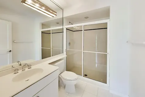 148 North Ahwahnee Road Lake Forest IL 60045