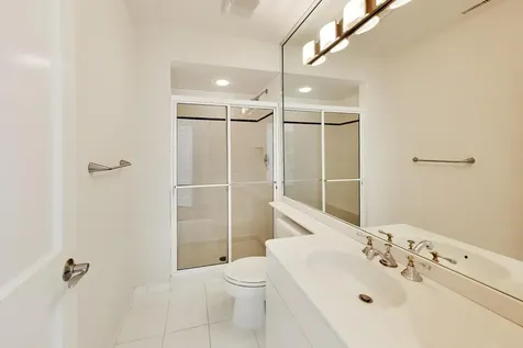148 North Ahwahnee Road Lake Forest IL 60045