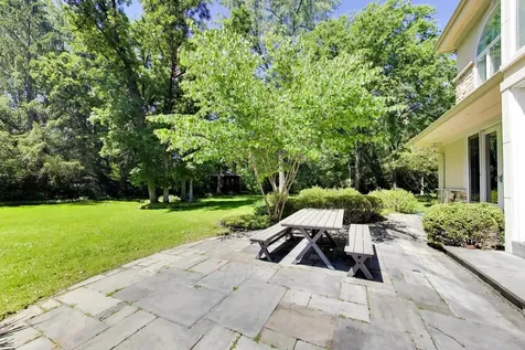 148 North Ahwahnee Road Lake Forest IL 60045