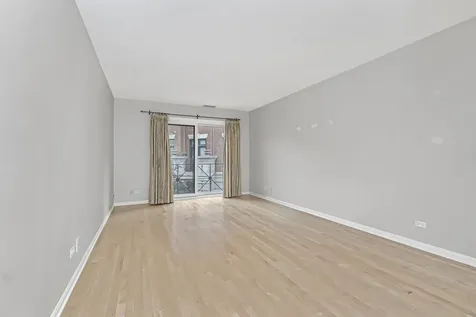 2017 North Lincoln Avenue Chicago IL 60614