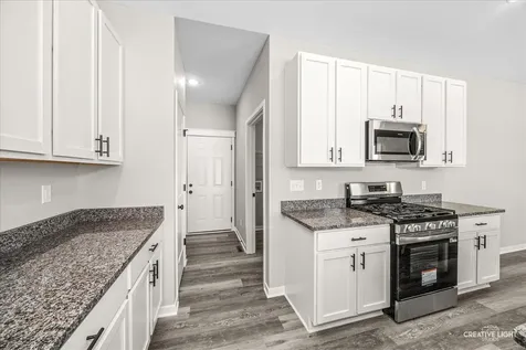 427 Riverbend Drive Genoa IL 60135