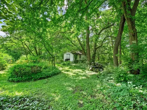 25W328 Plamondon Road Wheaton IL 60189