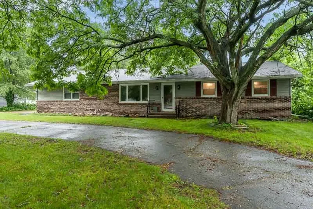 12222 Rae Ann Road Roscoe IL 61073