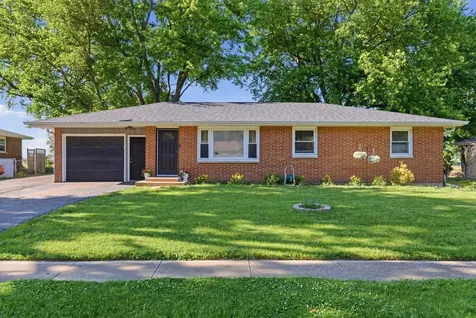 120 Terry Drive Sugar Grove IL 60554
