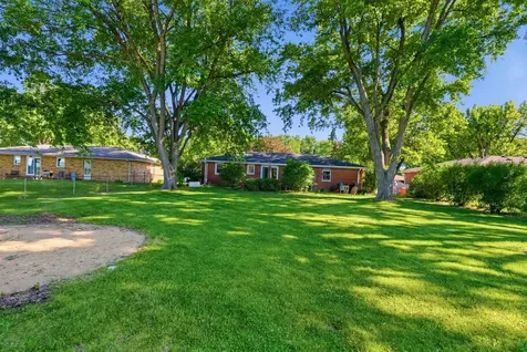 120 Terry Drive Sugar Grove IL 60554
