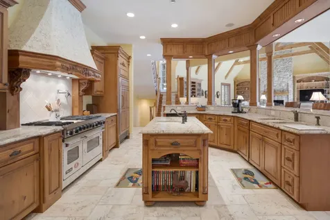 33W551 Hub Road Wayne IL 60184