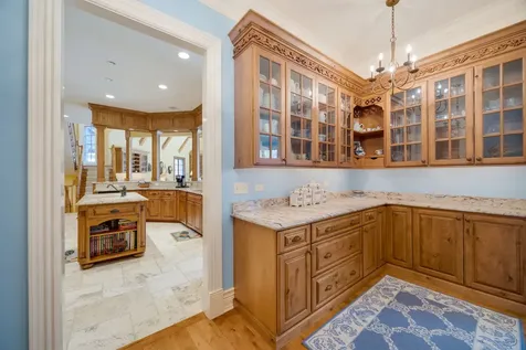 33W551 Hub Road Wayne IL 60184
