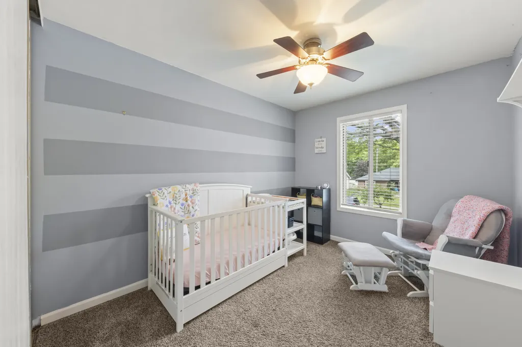 1142 Greensfield Drive Naperville IL 60563