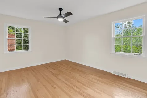 3018 Macfarlane Crest Flossmoor IL 60422