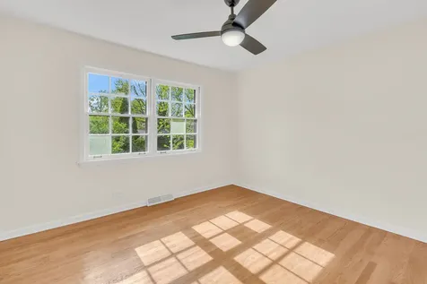 3018 Macfarlane Crest Flossmoor IL 60422
