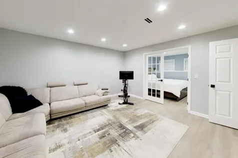 232 West Scott Street Chicago IL 60610