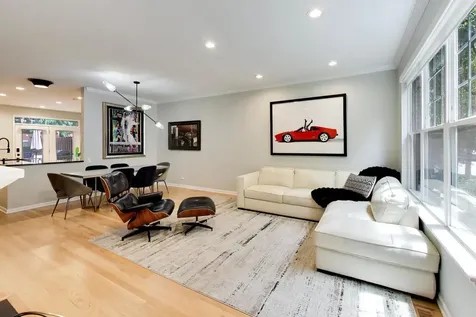 232 West Scott Street Chicago IL 60610