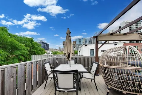 232 West Scott Street Chicago IL 60610