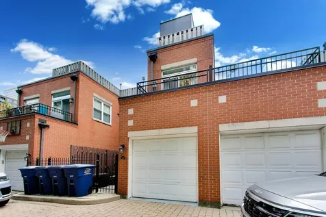 232 West Scott Street Chicago IL 60610