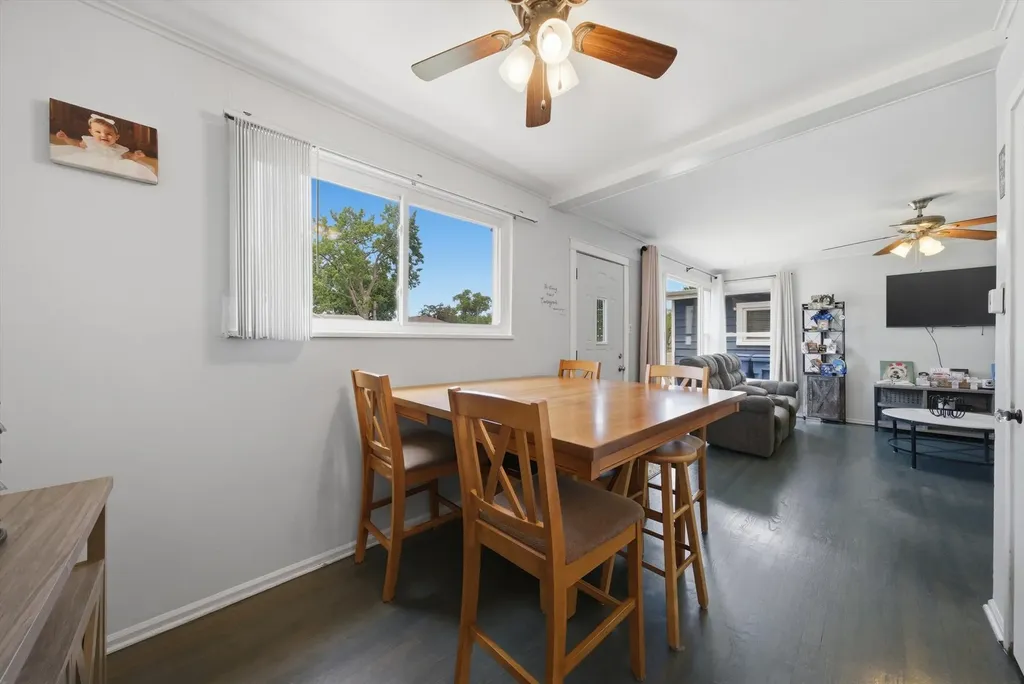 8411 South Knox Avenue Chicago IL 60652