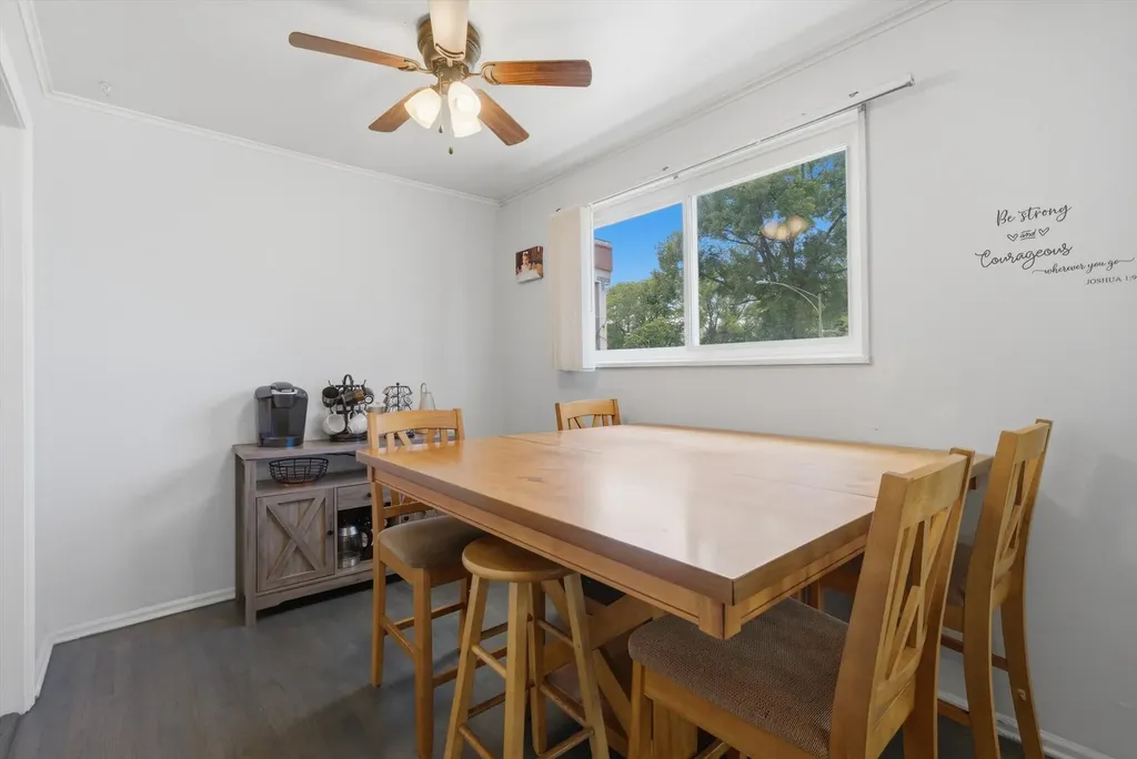 8411 South Knox Avenue Chicago IL 60652