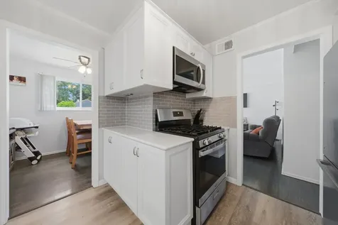 8411 South Knox Avenue Chicago IL 60652