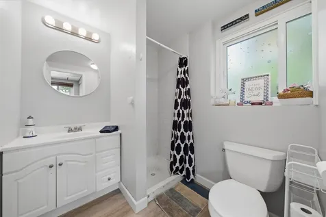 8411 South Knox Avenue Chicago IL 60652