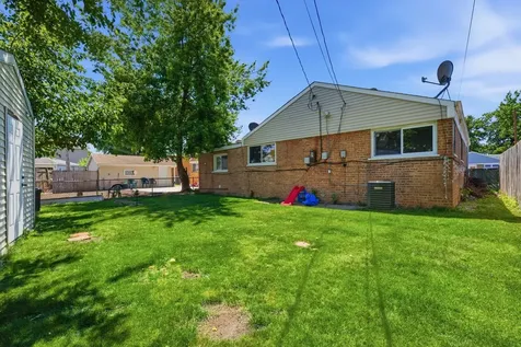 8411 South Knox Avenue Chicago IL 60652
