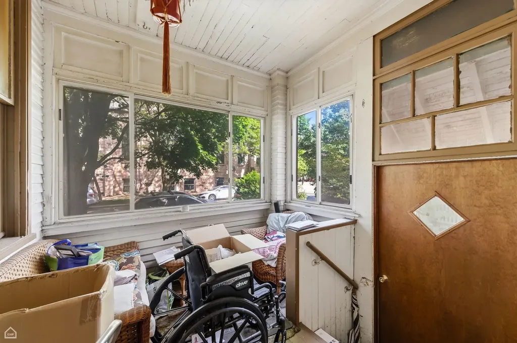 5208 North Paulina Street Chicago IL 60640