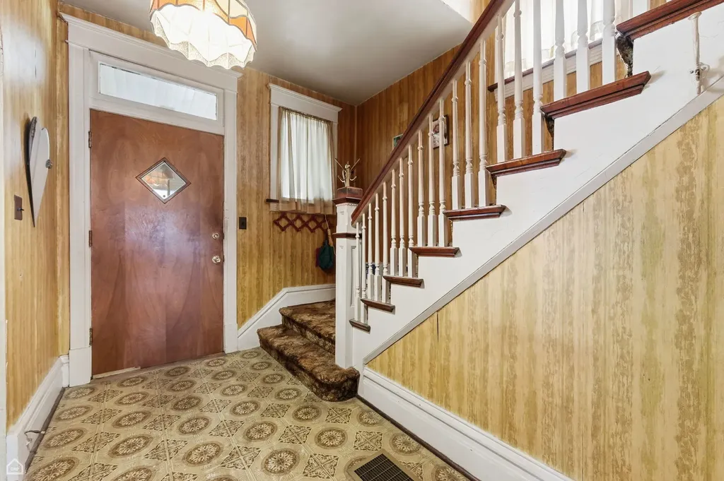 5208 North Paulina Street Chicago IL 60640