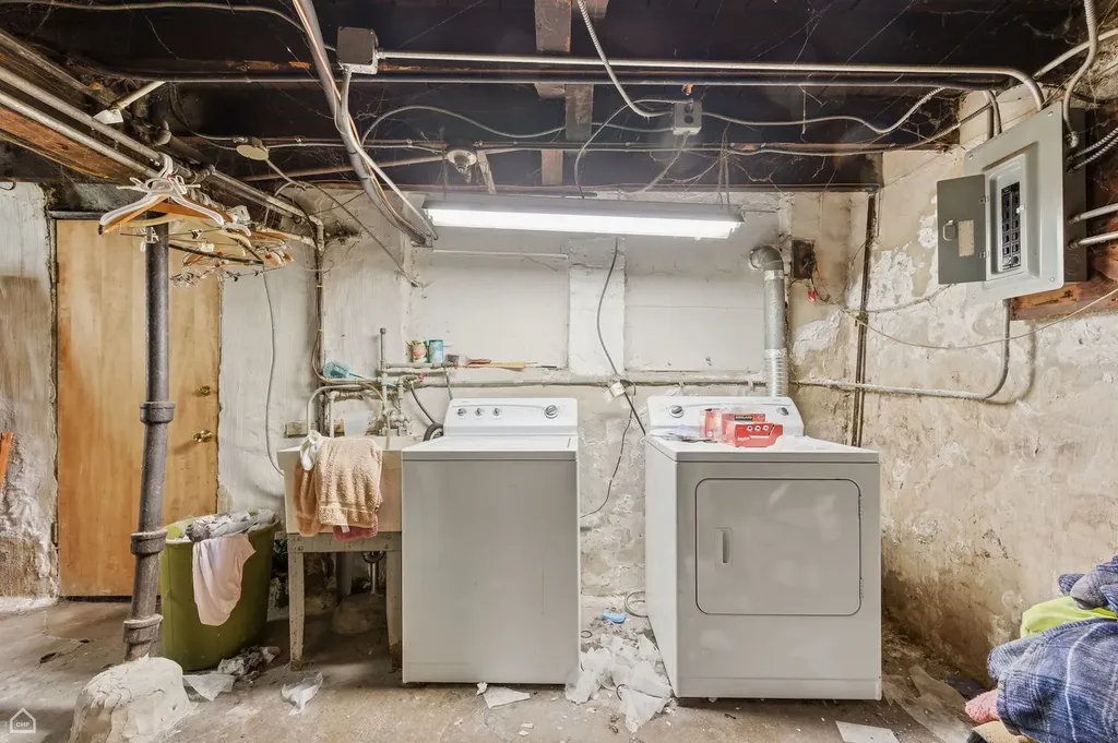 5208 North Paulina Street Chicago IL 60640