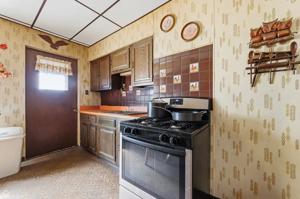 5208 North Paulina Street Chicago IL 60640