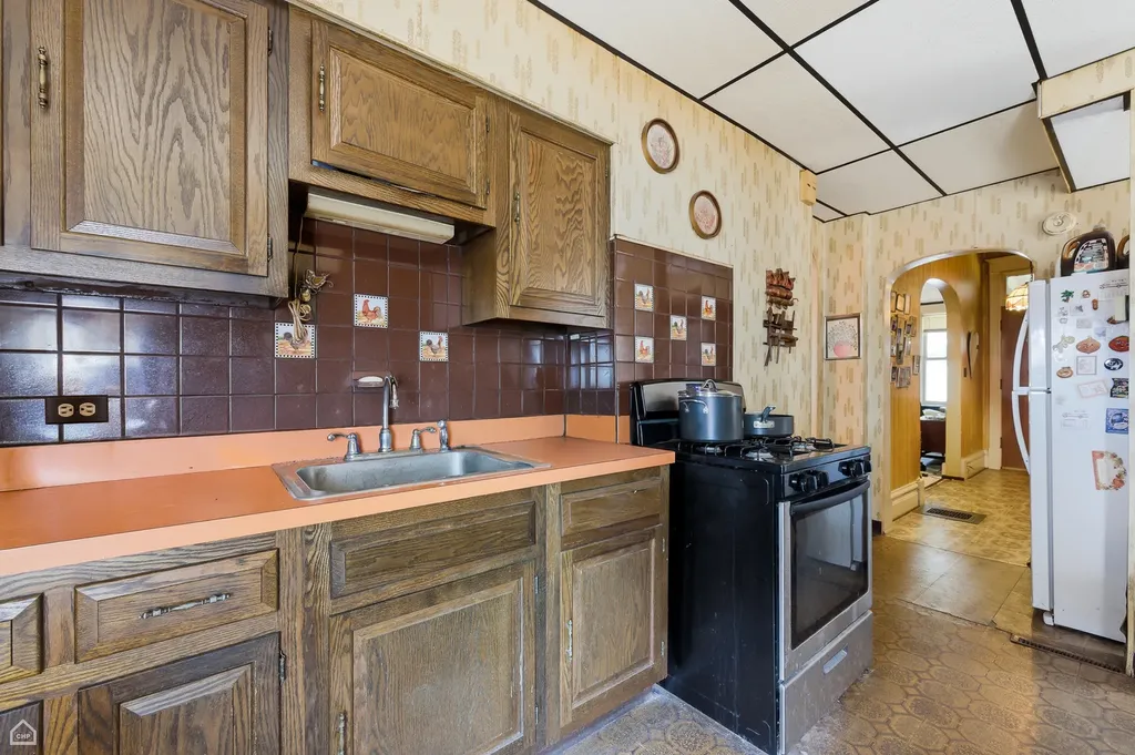 5208 North Paulina Street Chicago IL 60640
