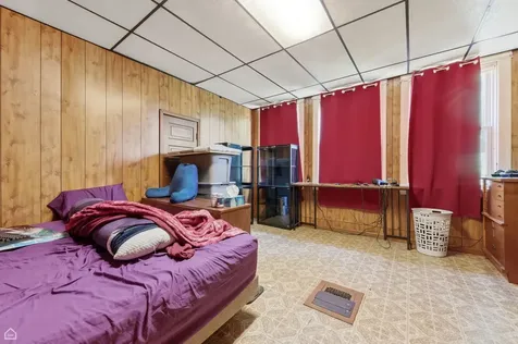 5208 North Paulina Street Chicago IL 60640