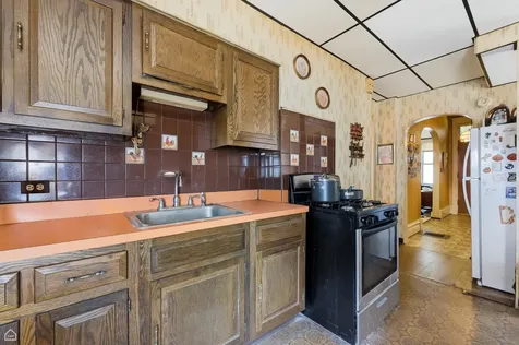5208 North Paulina Street Chicago IL 60640