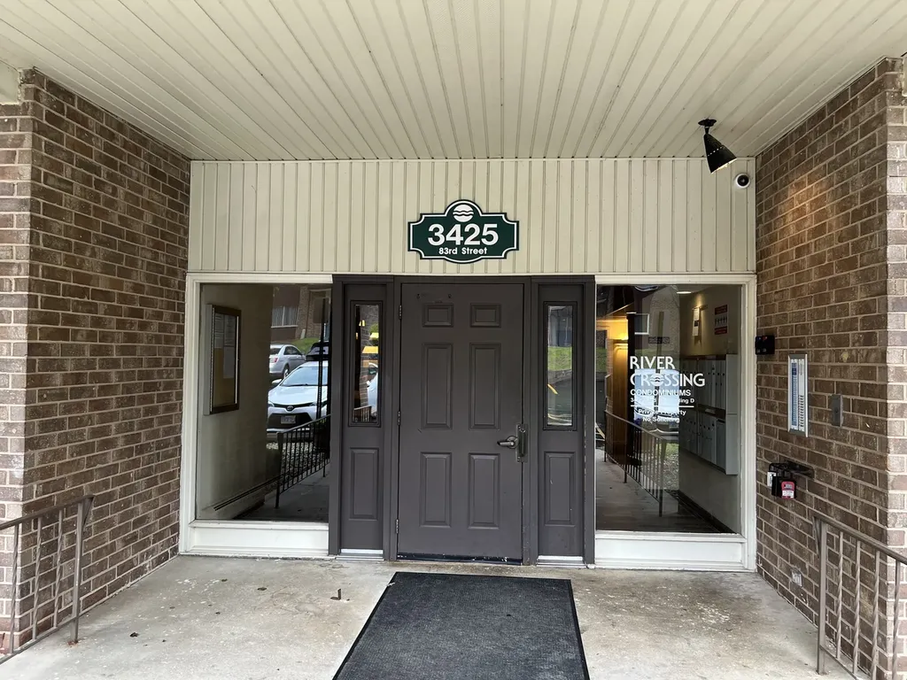 3425 83RD Street Woodridge IL 60517