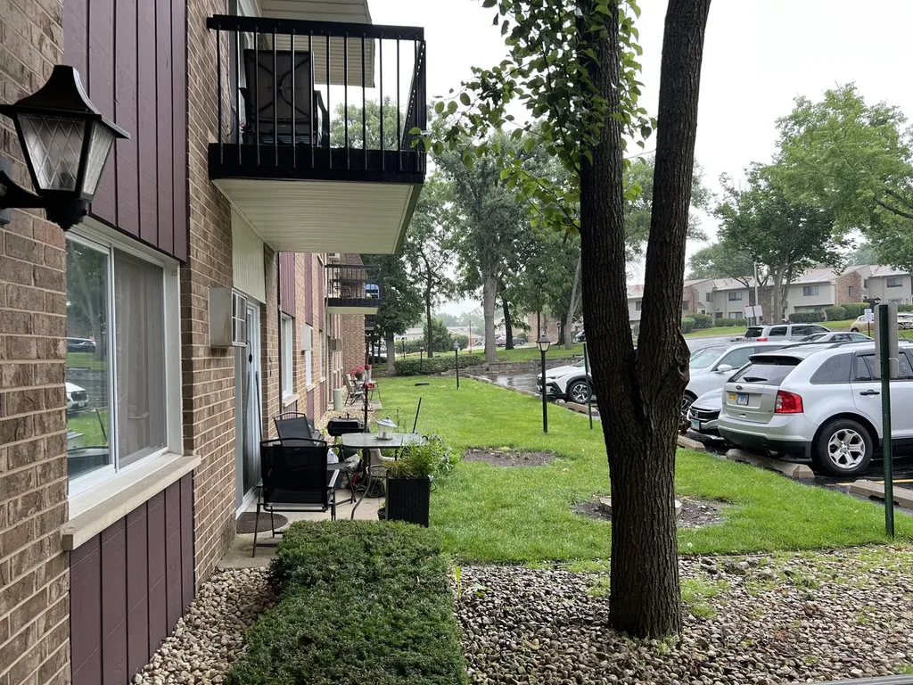 3425 83RD Street Woodridge IL 60517