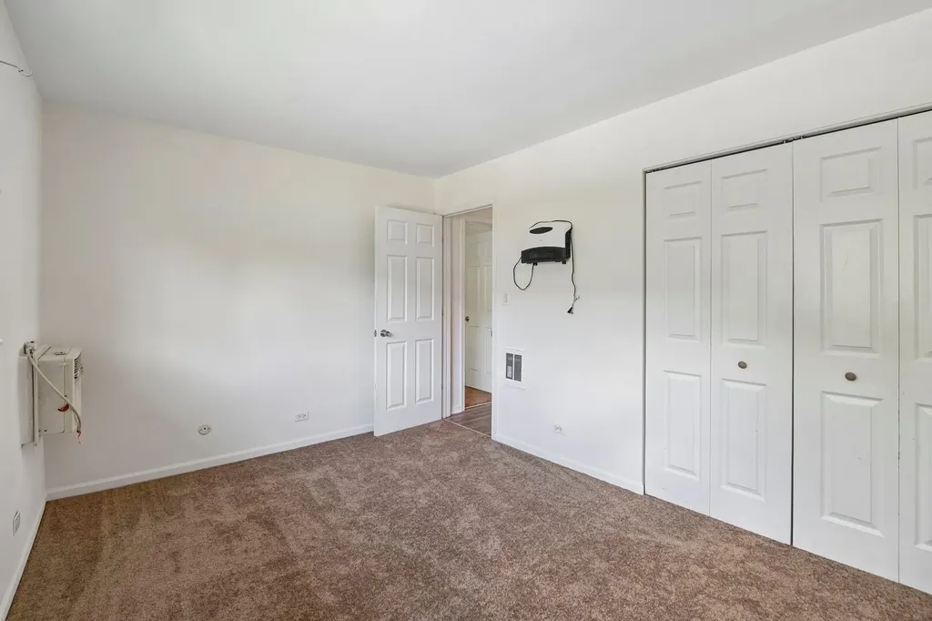 2220 Arbor Circle Downers Grove IL 60515