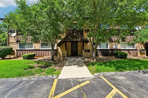 2220 Arbor Circle Downers Grove IL 60515