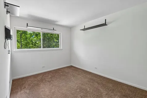 2220 Arbor Circle Downers Grove IL 60515