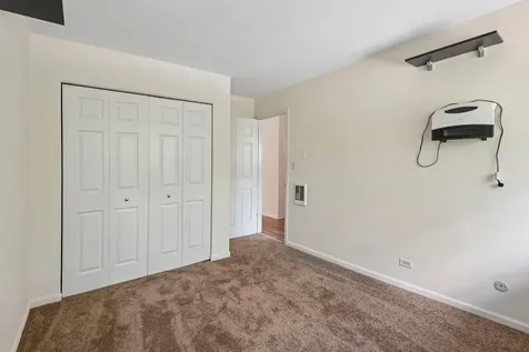 2220 Arbor Circle Downers Grove IL 60515