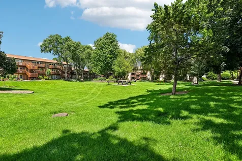 2220 Arbor Circle Downers Grove IL 60515