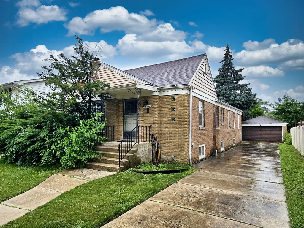 10320 South Claremont Avenue Chicago IL 60643