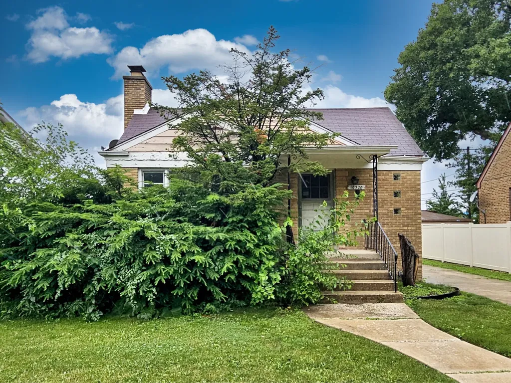 10320 South Claremont Avenue Chicago IL 60643