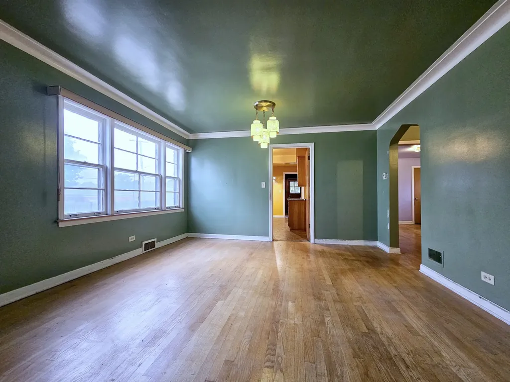 10320 South Claremont Avenue Chicago IL 60643