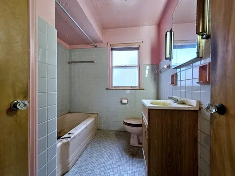 10320 South Claremont Avenue Chicago IL 60643